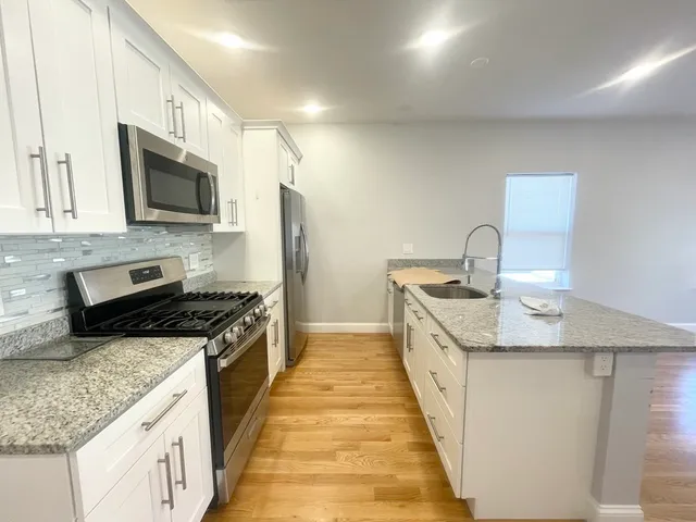 $3,500 | 65 Burrell Street, Unit 2, Boston, MA 02119