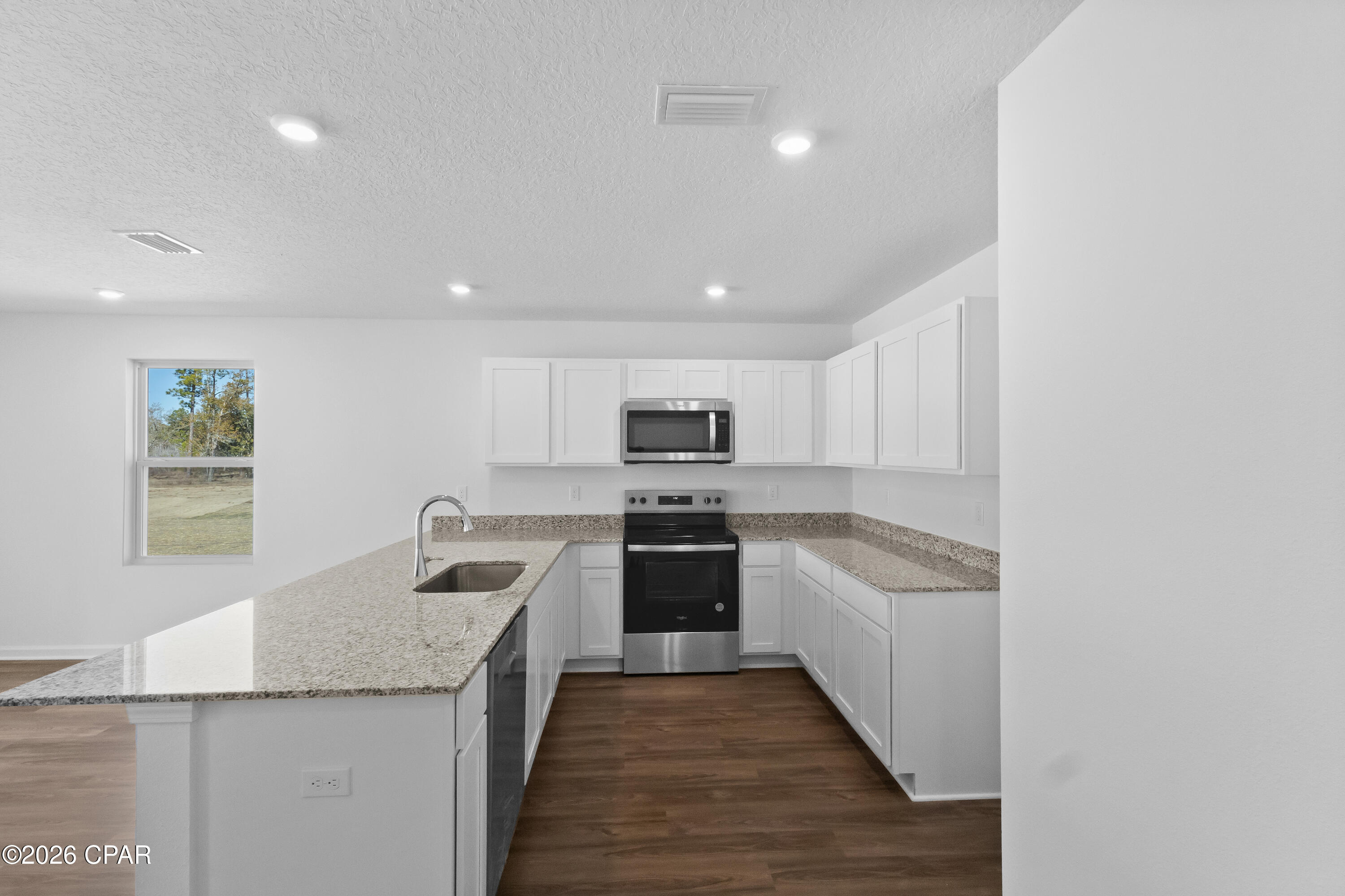 110 Cat Island Road DeFuniak Springs, FL 32433 - Photo 4 of 20 Gallery Image 4