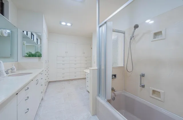 $2,750,000 | 8081 Lake Place, Carmel, CA 93923