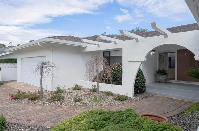 $2,750,000 | 8081 Lake Place, Carmel, CA 93923