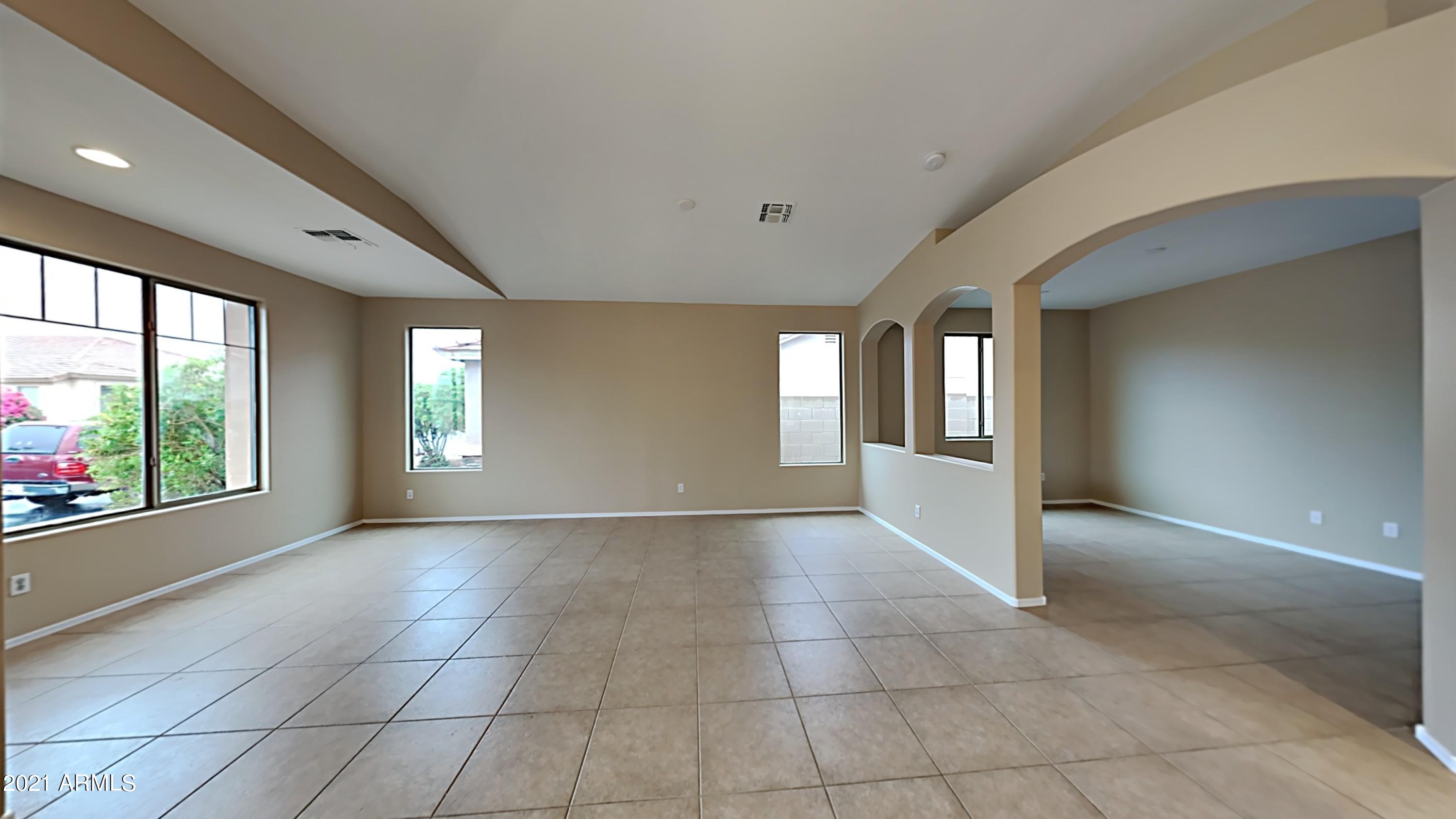 9419 West Heber Road Tolleson, AZ 85353 - Photo 3 of 21 2_Image_1cImd6uqLw