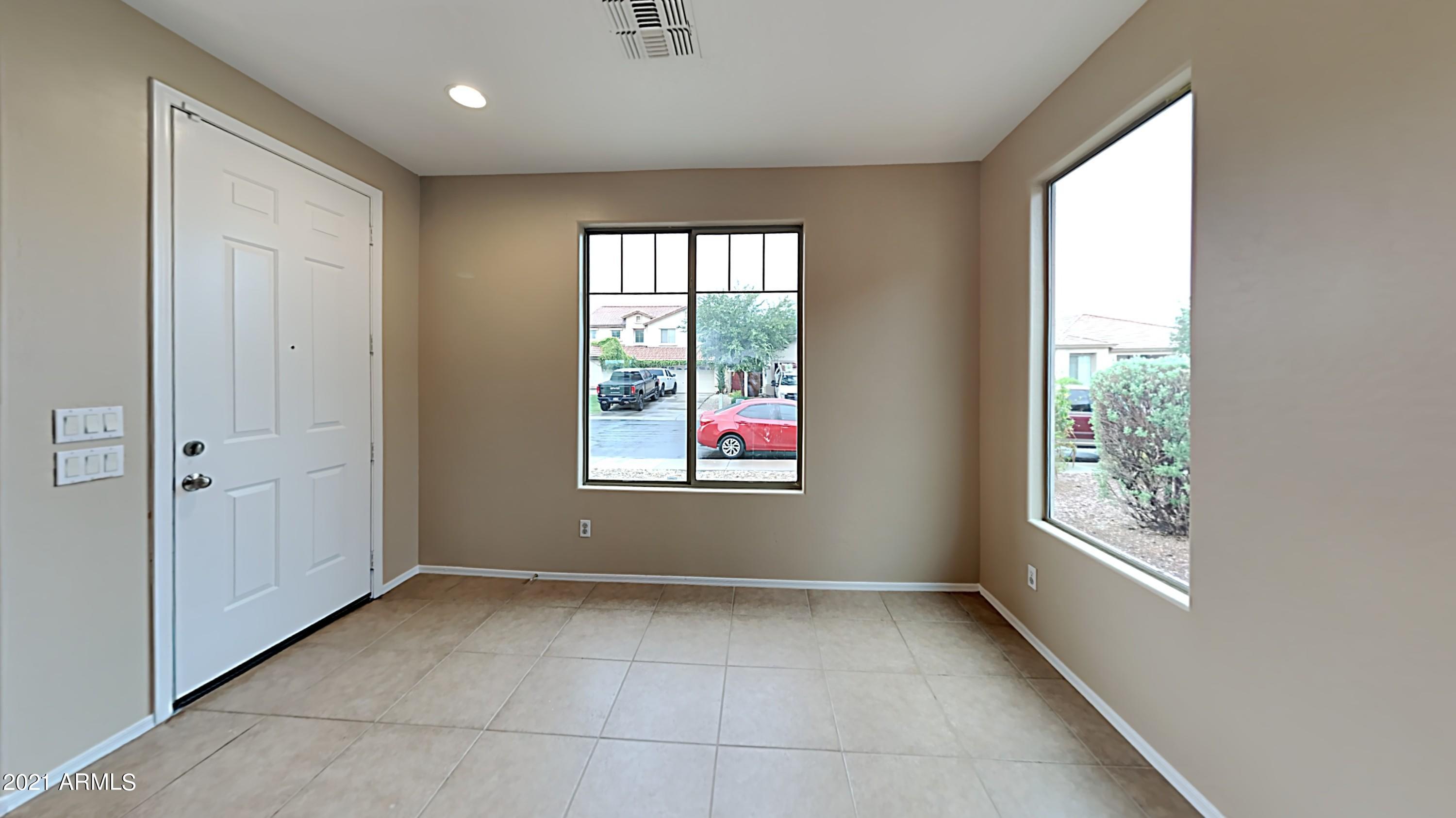 9419 West Heber Road Tolleson, AZ 85353 - Photo 4 of 21 3_Image_WPvnSm6Hc2