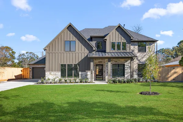 $1,025,000 | 8017 Turquoise Lane, Houston, TX 77055