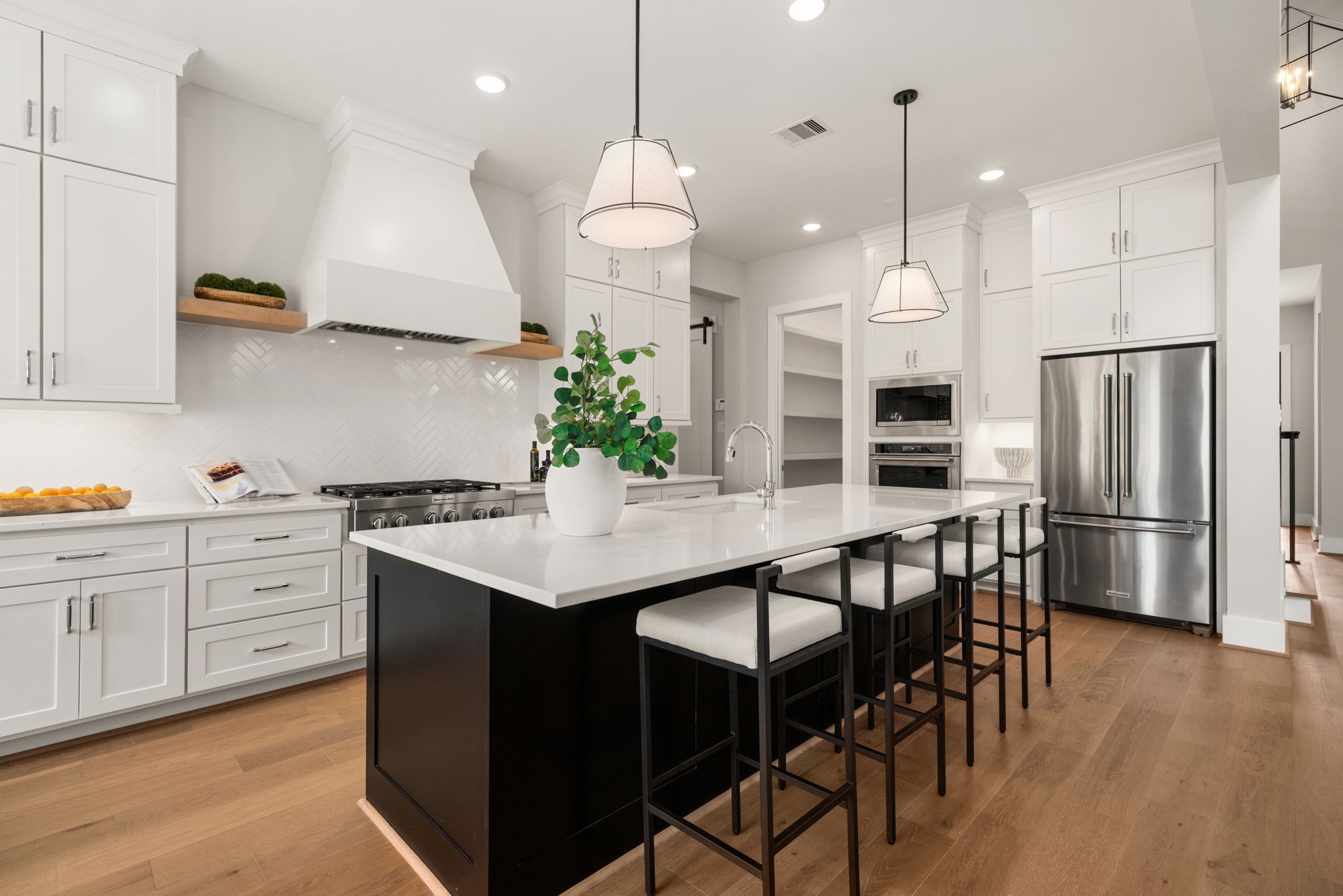 8017 Turquoise Lane Houston, TX 77055 - Photo 16 of 28 Example Photo of Builder’s Previously Built Homes.