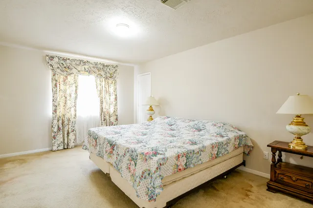 $485,000 | 3222 Mossy Elm Court, Houston, TX 77059