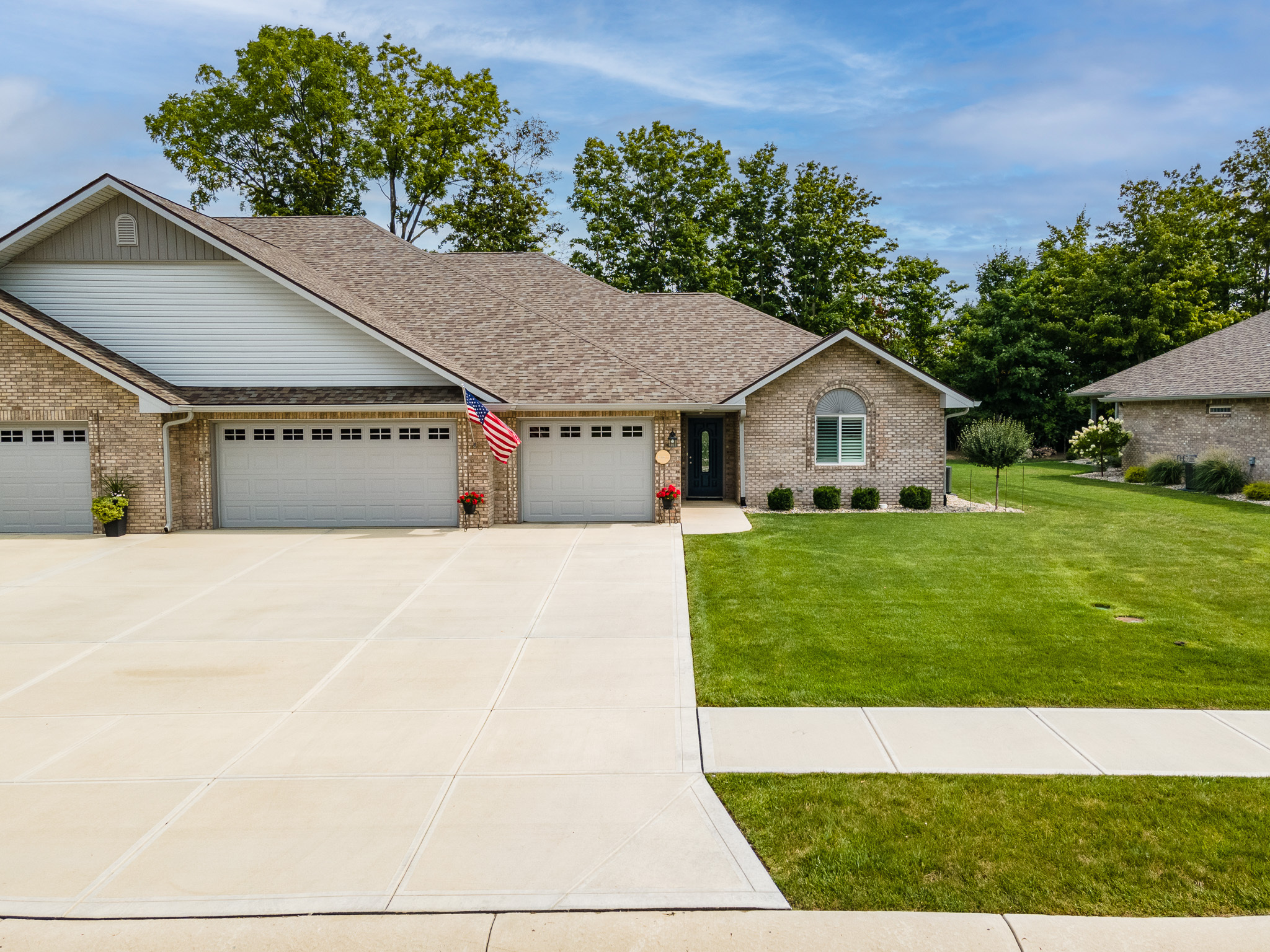 308 Bay Ridge Drive Pendleton, IN 46064 - Photo 2 of 53