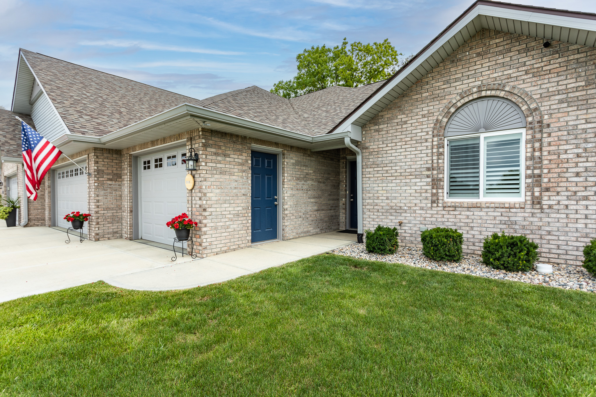 308 Bay Ridge Drive Pendleton, IN 46064 - Photo 3 of 53