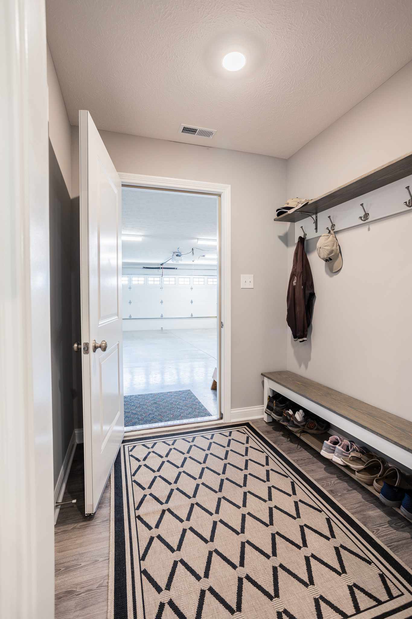 308 Bay Ridge Drive Pendleton, IN 46064 - Photo 31 of 53