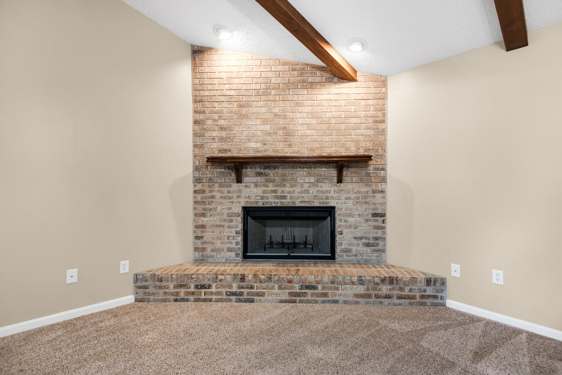 2302 Pentland Road Lynn Haven, FL 32444 - Photo 12 of 40 a living room with a fireplace