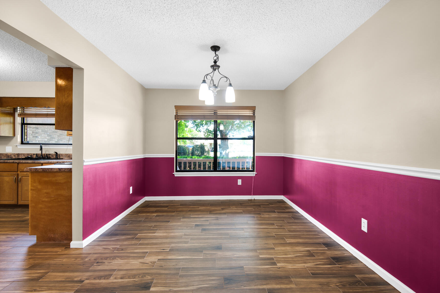 2302 Pentland Road Lynn Haven, FL 32444 - Photo 13 of 40 a workspace with window
