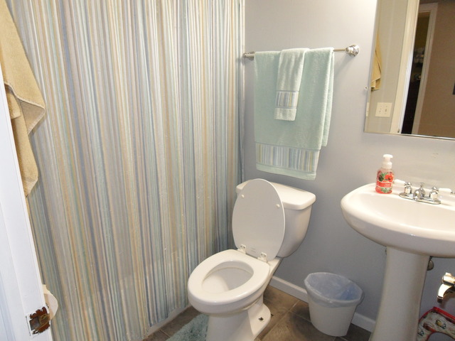 102 Heathgate Road Montgomery, IL 60538 - Photo 8 of 13