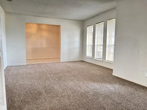 $2,250 | 2301 Claridge Circle, Plano, TX 75075