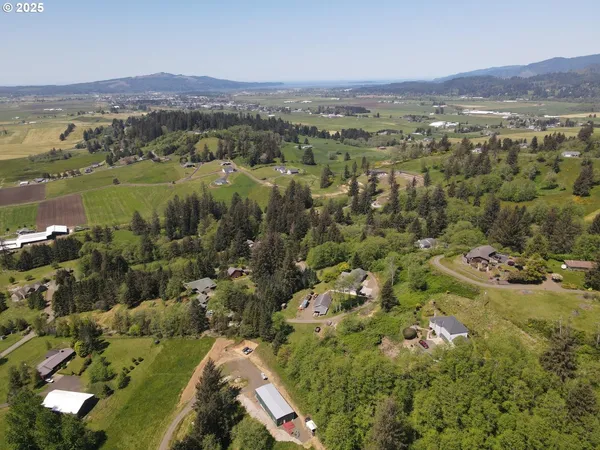$574,000 | 1690 Skyline Drive, Tillamook, OR 97141
