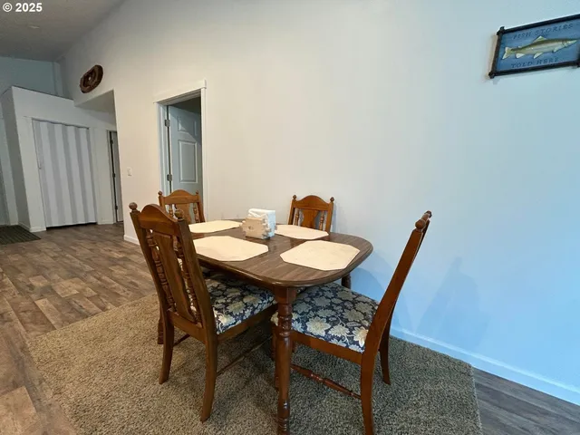 $574,000 | 1690 Skyline Drive, Tillamook, OR 97141