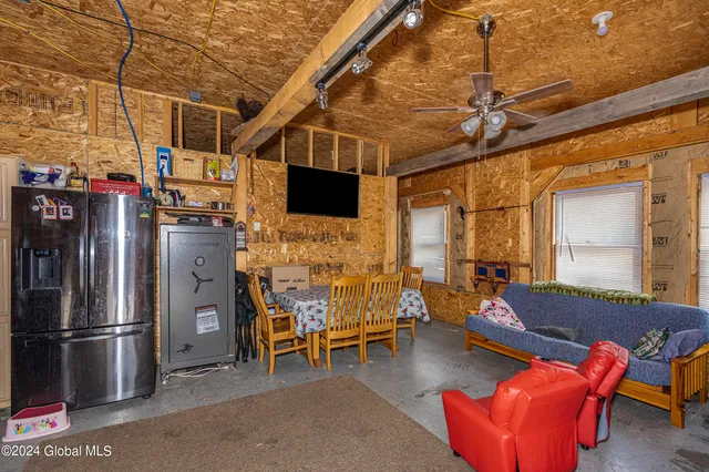 $279,999 | 5638 Highway 28N, Newcomb, NY 12852