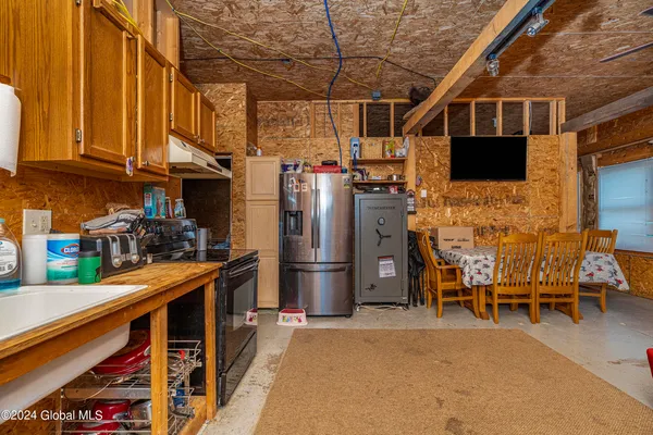 $279,999 | 5638 Highway 28N, Newcomb, NY 12852