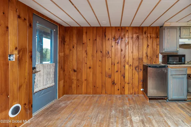 $279,999 | 5638 Highway 28N, Newcomb, NY 12852