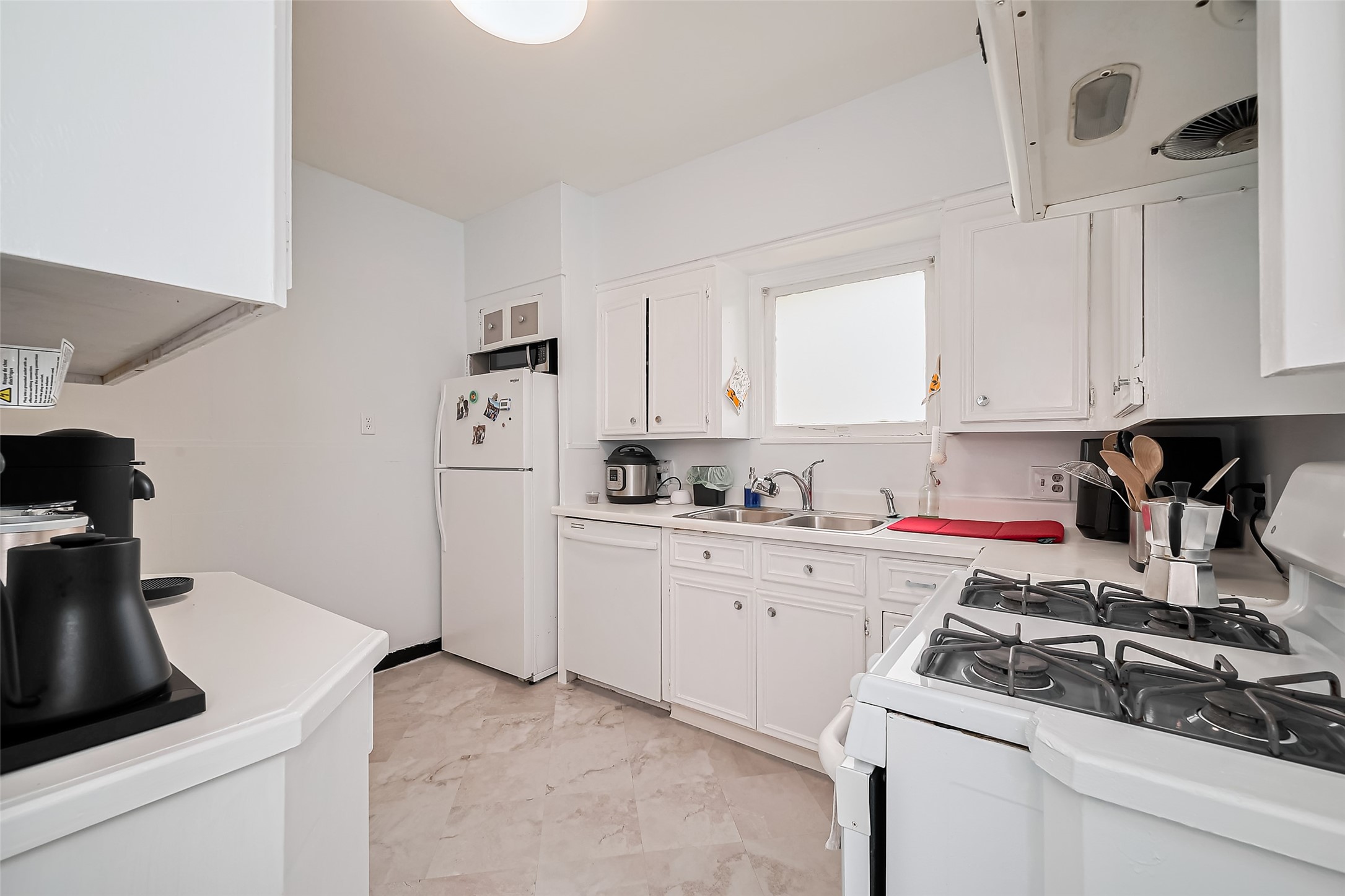 2163 University Boulevard Houston, TX 77030 - Photo 17 of 42