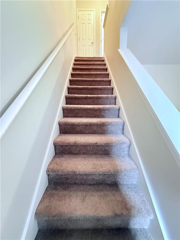 4018 Hidden Hollow Terrace, Unit B Gainesville, GA 30506 - Photo 5 of 14