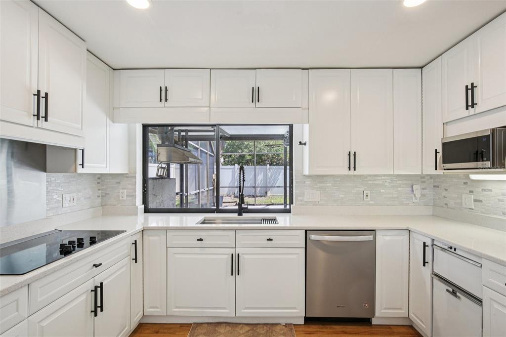 1419 Windmill Pointe Road Palm Harbor, FL 34685 - Photo 11 of 35