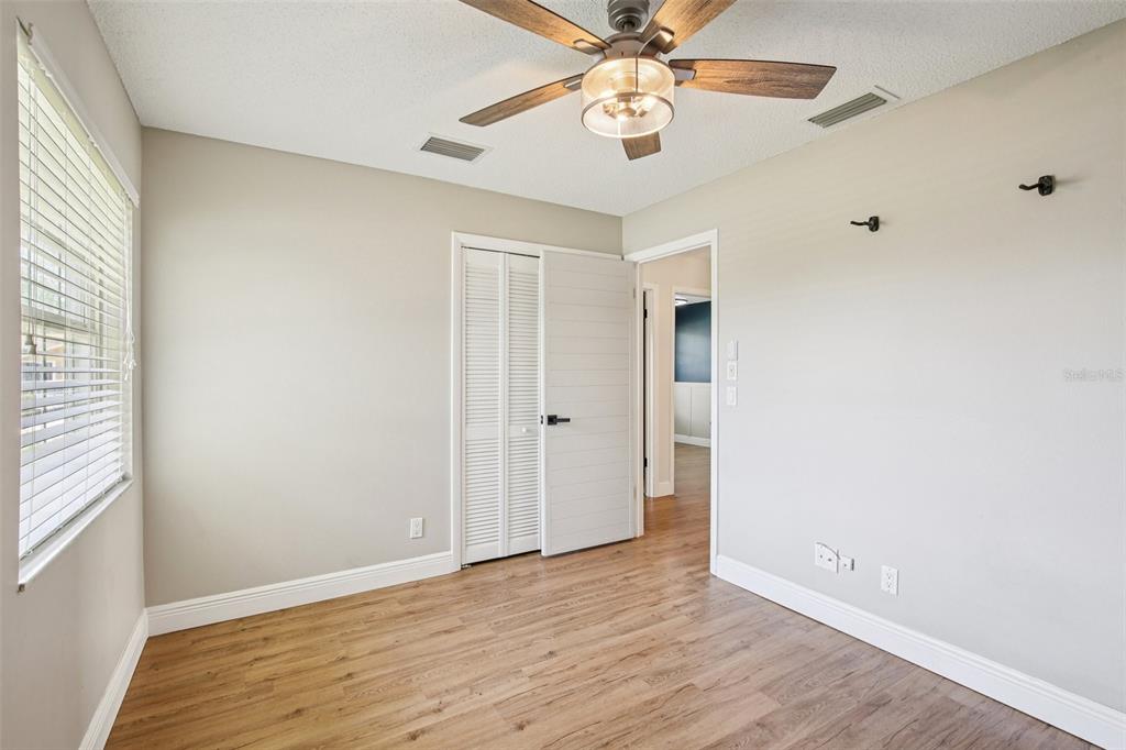 1419 Windmill Pointe Road Palm Harbor, FL 34685 - Photo 23 of 35