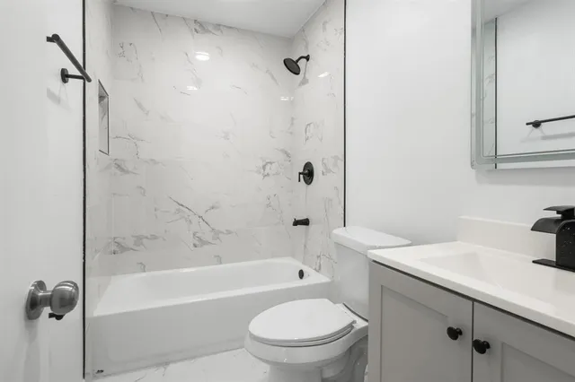 $225,000 | 404 Dollins Street, Cedar Hill, TX 75104