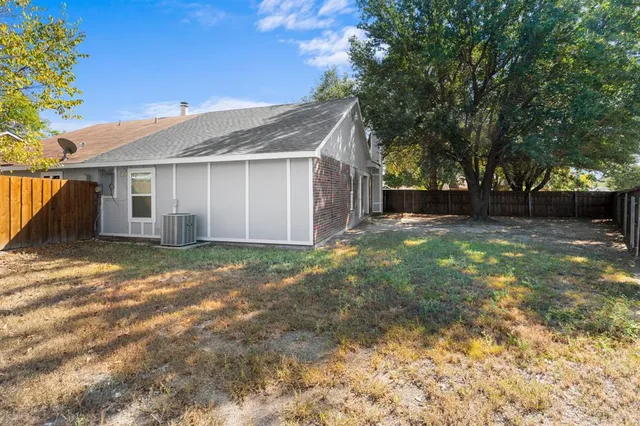 $225,000 | 404 Dollins Street, Cedar Hill, TX 75104