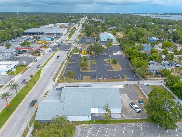 a picture of city view