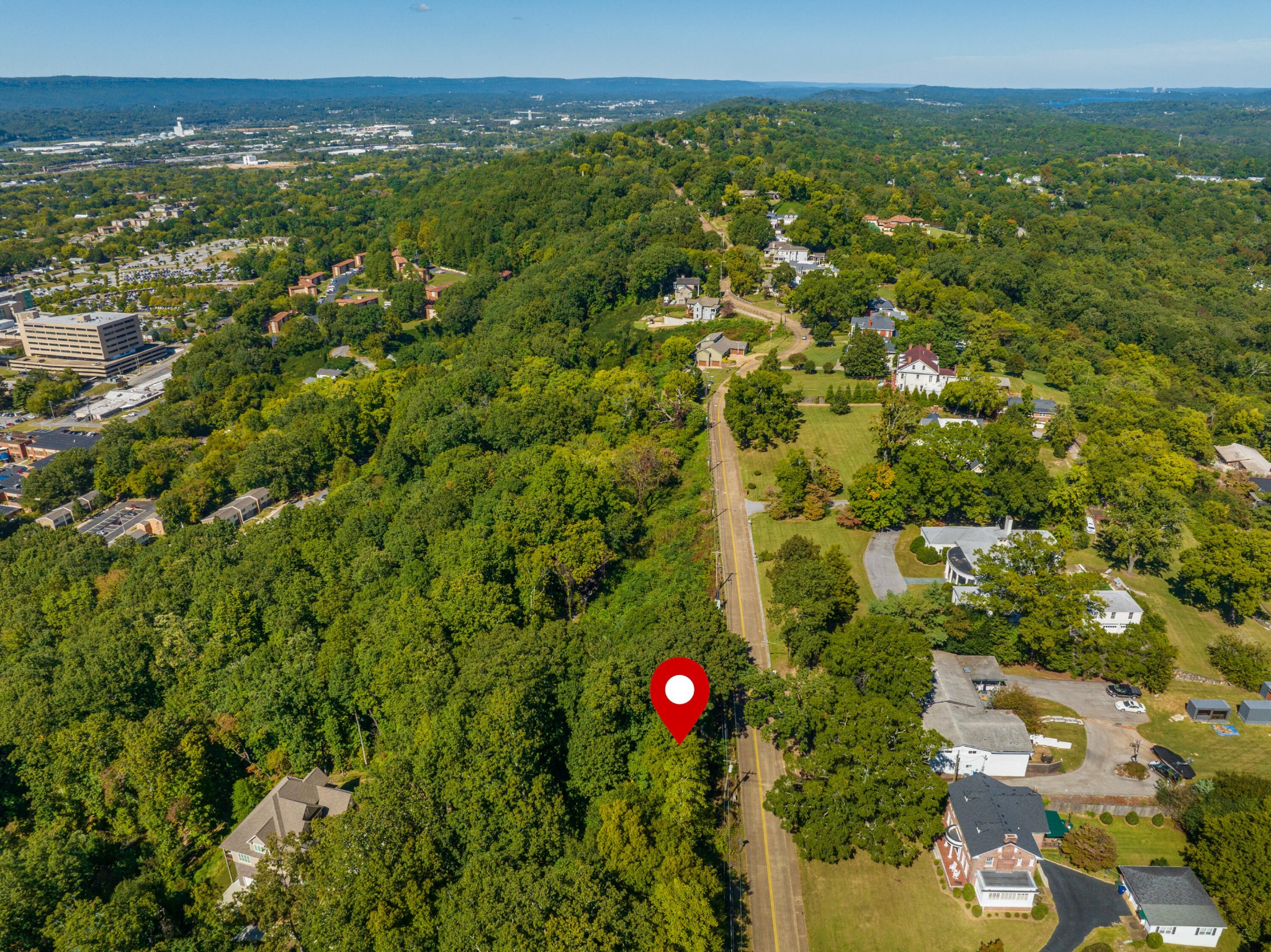 111 North Crest Road Chattanooga, TN 37404 - Photo 4 of 13 Gallery Image 4