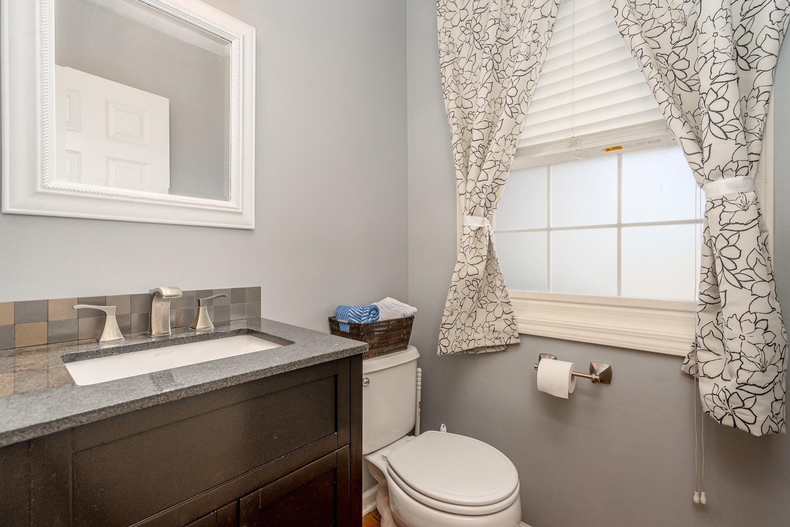39W224 Bartelt Road Geneva, IL 60134 - Photo 12 of 29
