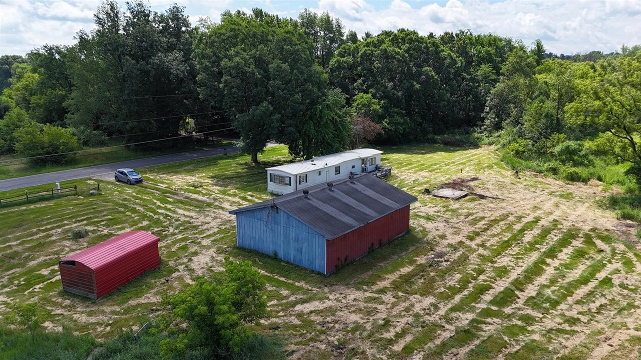 9500 North Meridian Road Pleasant Lake, MI 49272 - Photo 4 of 61