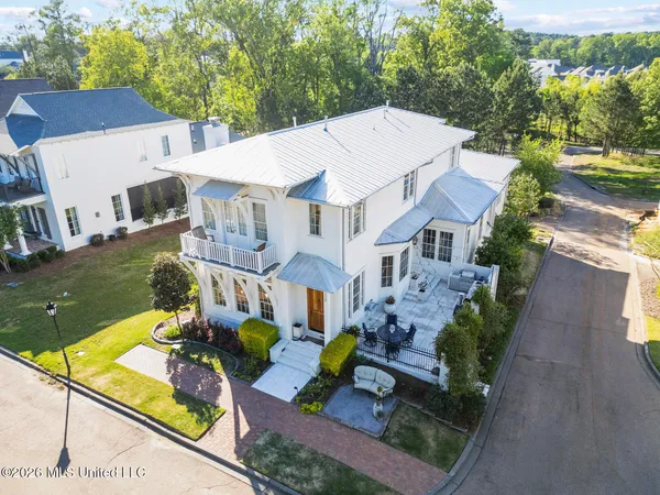 $1,089,000 | 208 North Natchez Drive, Madison, MS 39110