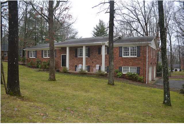 912 Crown Point Road West Signal Mountain, TN 37377 - Photo 1 of 25 Primary Photo