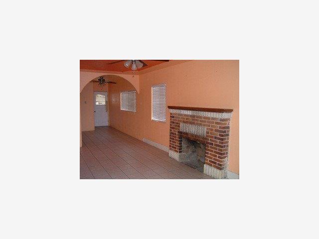 304 Salinas Road Watsonville, CA 95076 - Photo 2 of 9 Gallery Image 2