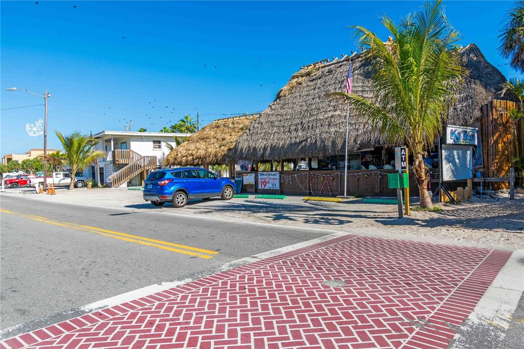 35 79th Terrace Treasure Island, FL 33706 - Photo 6 of 40