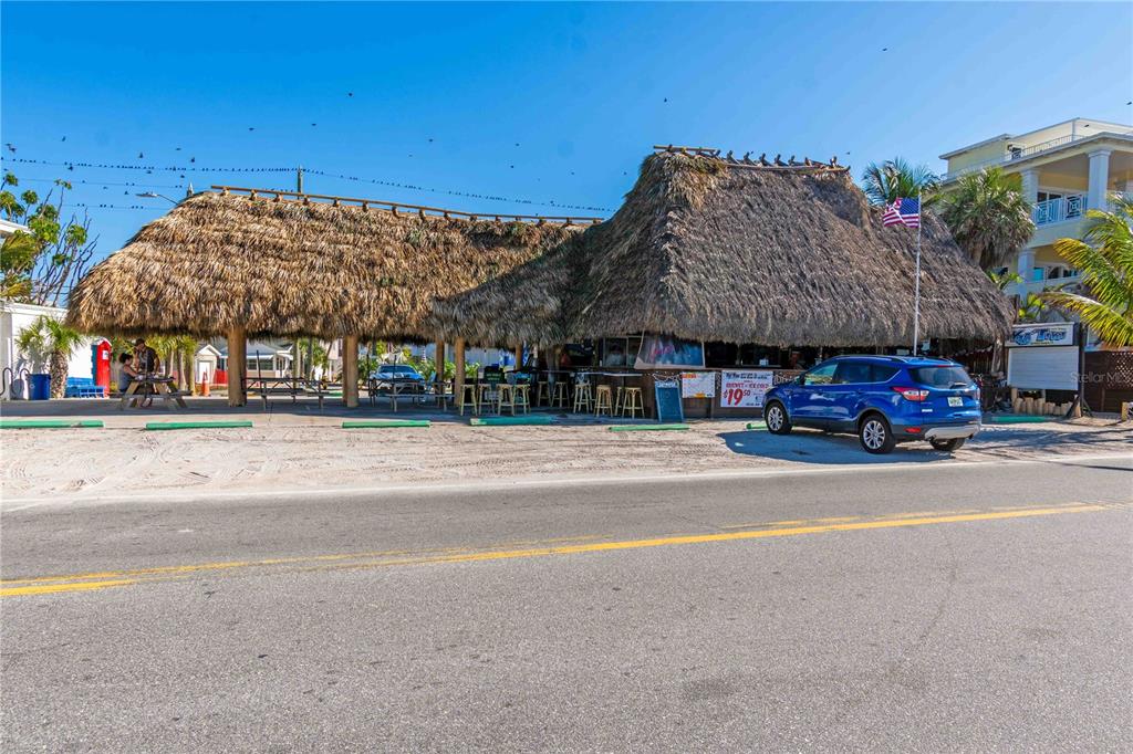 35 79th Terrace Treasure Island, FL 33706 - Photo 7 of 40 a car parked in front of a building