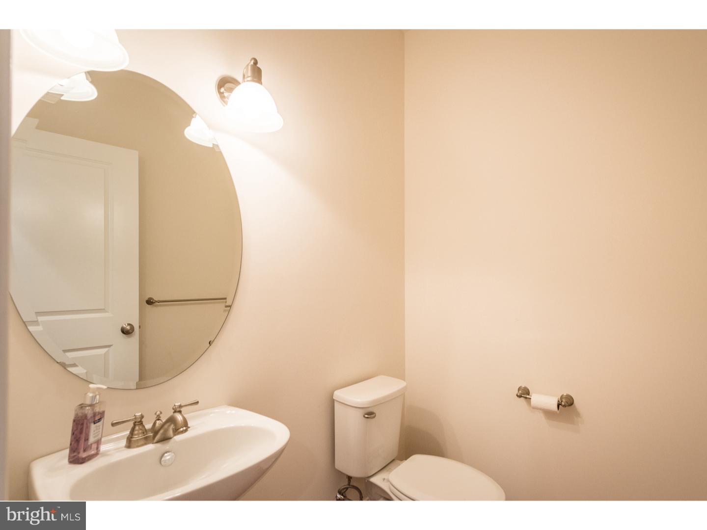 119 North Hillcrest Road Springfield, PA 19064 - Photo 11 of 23 Bathroom