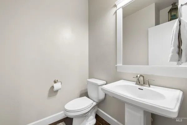 $699,900 | 488 East Whiskey Flats Street, Meridian, ID 83642