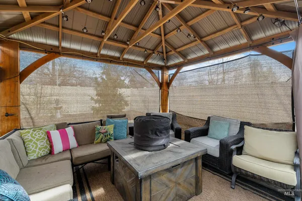 $699,900 | 488 East Whiskey Flats Street, Meridian, ID 83642
