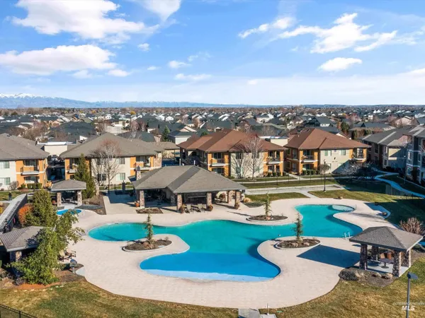 $699,900 | 488 East Whiskey Flats Street, Meridian, ID 83642