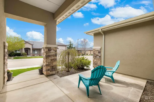 $699,900 | 488 East Whiskey Flats Street, Meridian, ID 83642