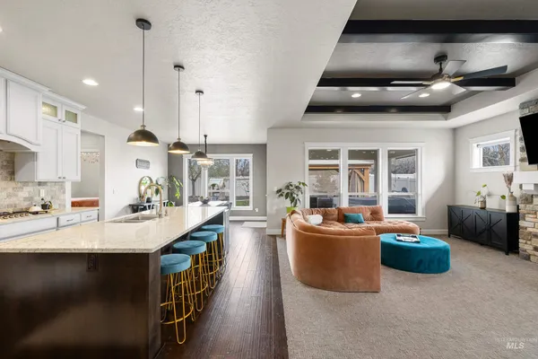 $699,900 | 488 East Whiskey Flats Street, Meridian, ID 83642