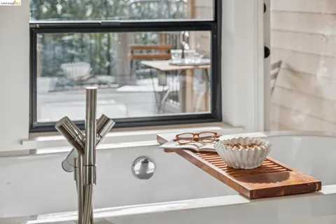 $1,595,000 | 6051 Westover Drive, Oakland, CA 94611