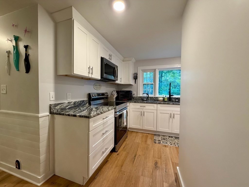 47 Starr Road Bridgewater, MA 02324 - Photo 5 of 22 Gallery Image 5