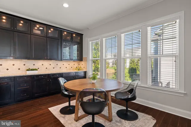 $1,075,000 | 2164 Potomac River Boulevard, Dumfries, VA 22026