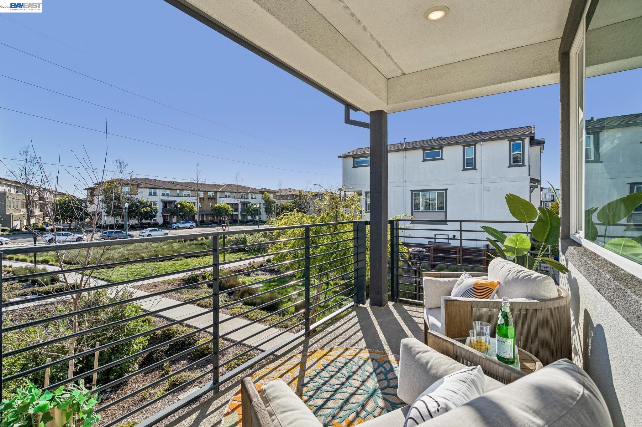 646 Eucalyptus Way Alameda, CA 94501 - Photo 13 of 40 a view of balcony with furniture