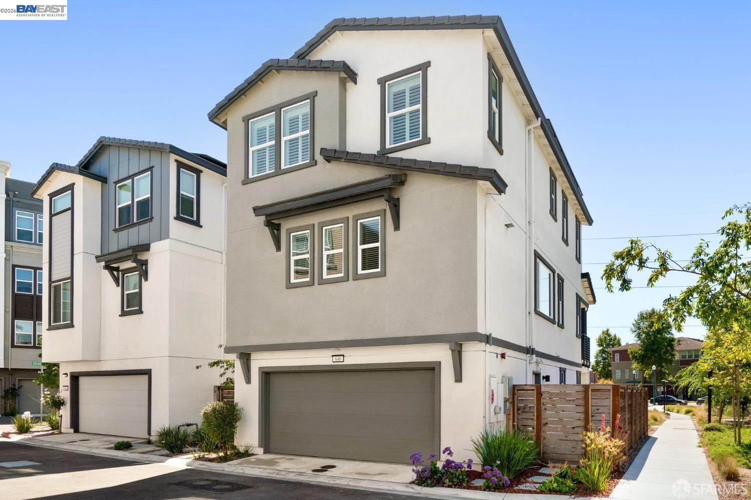 646 Eucalyptus Way Alameda, CA 94501 - Photo 34 of 40 a front view of a house with garage