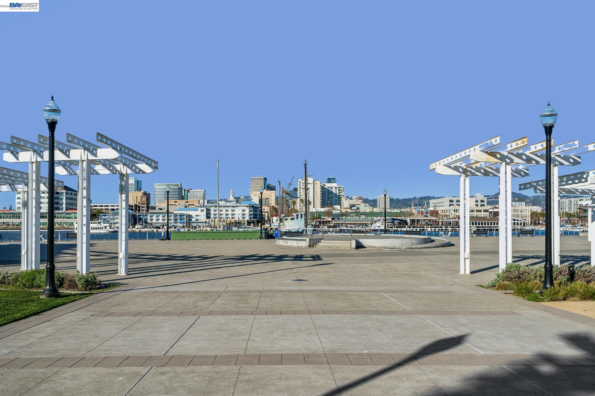 646 Eucalyptus Way Alameda, CA 94501 - Photo 35 of 40