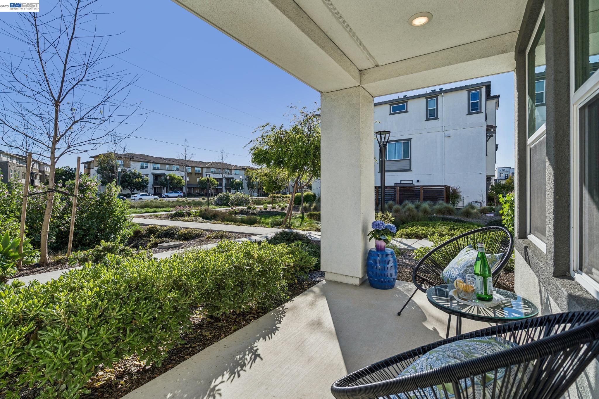646 Eucalyptus Way Alameda, CA 94501 - Photo 5 of 40 a view of yard from deck with patio
