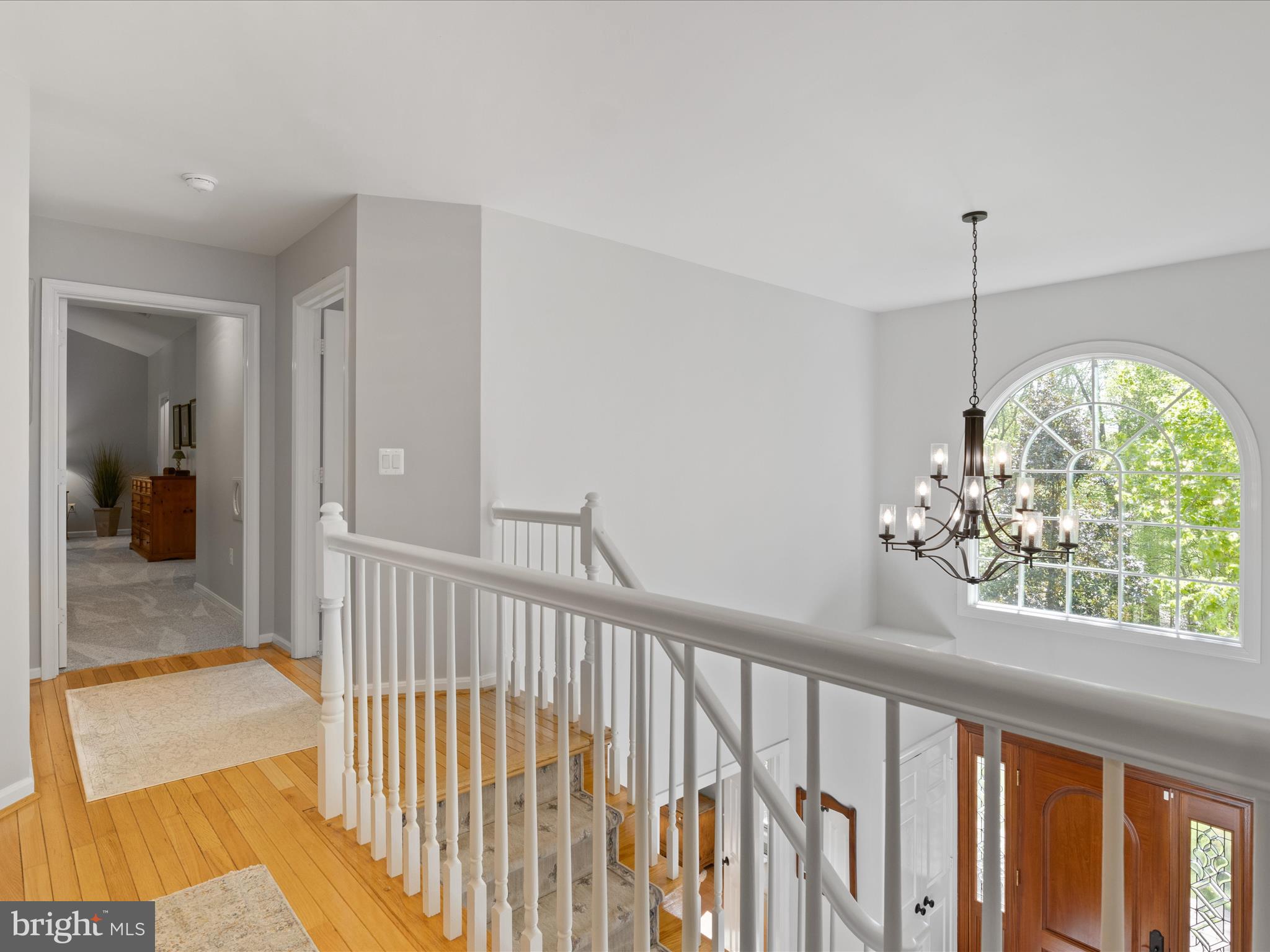 6615 Newman Road Clifton, VA 20124 - Photo 34 of 100 Open Foyer to Upper Level